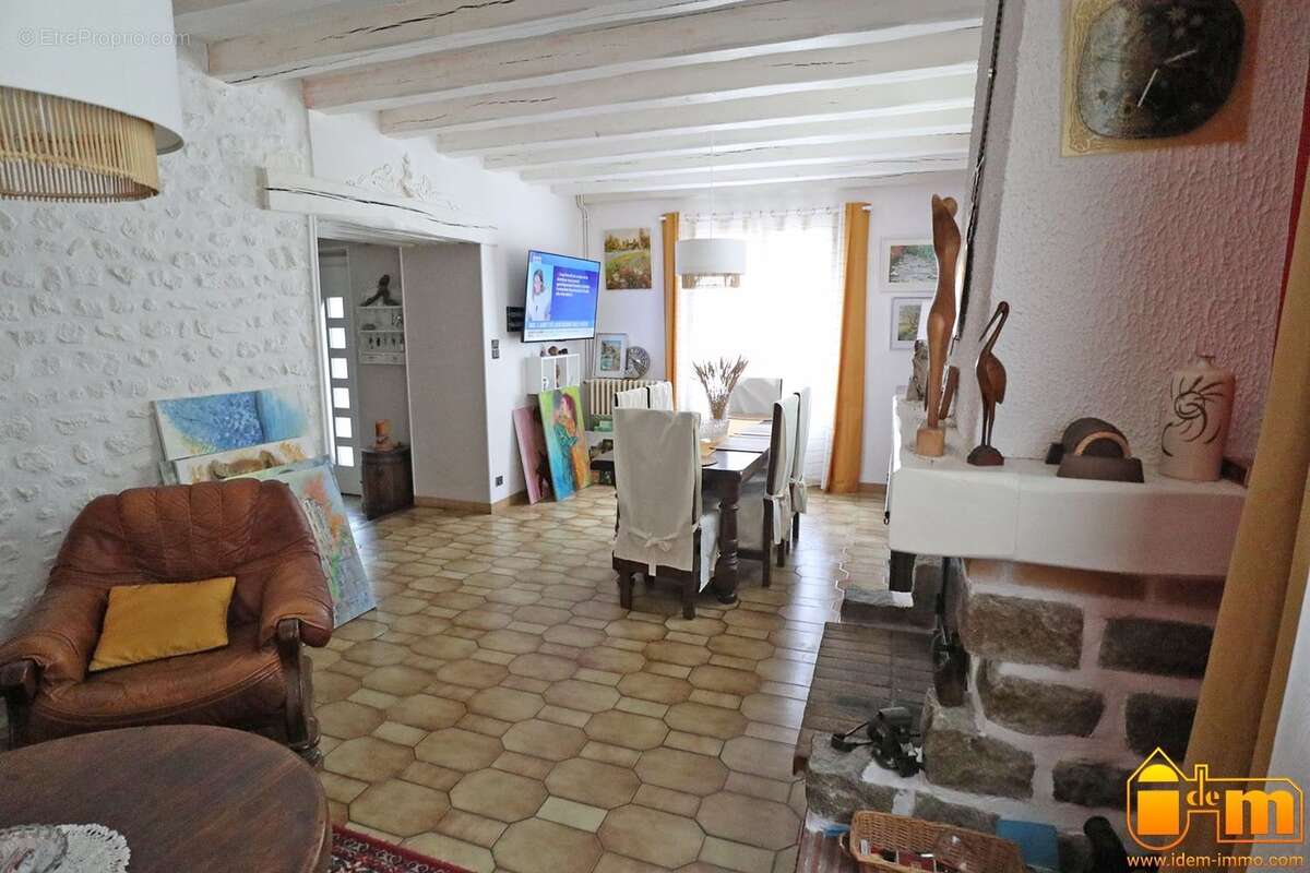 Maison à GUILLERVAL