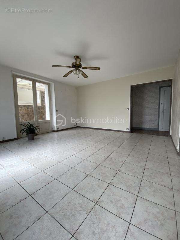 Appartement à SAINT-CHERON