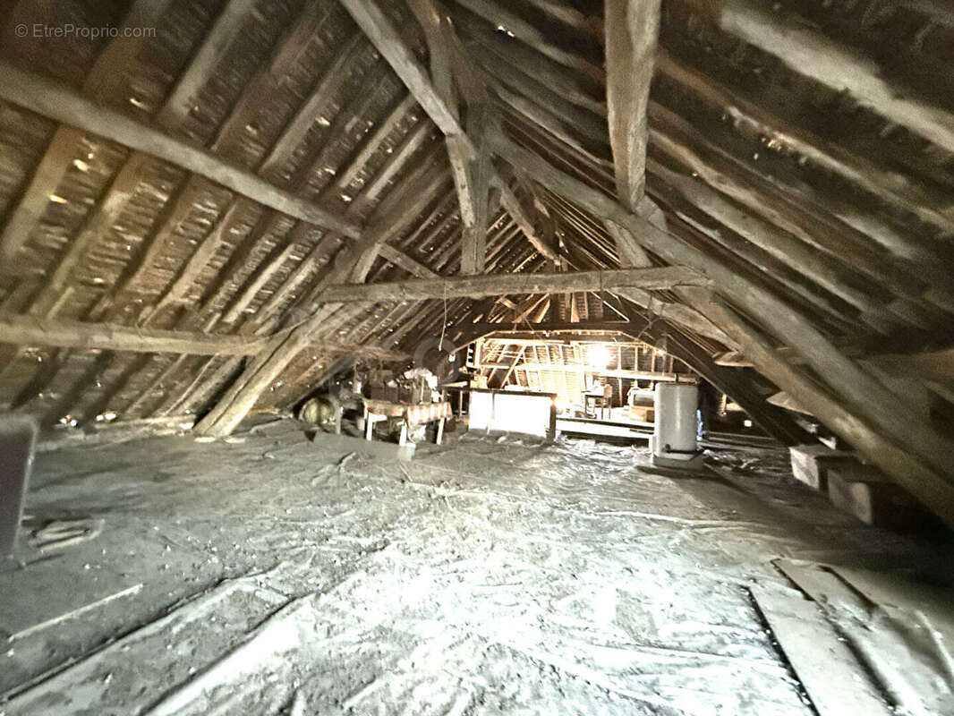 Appartement à DONZY