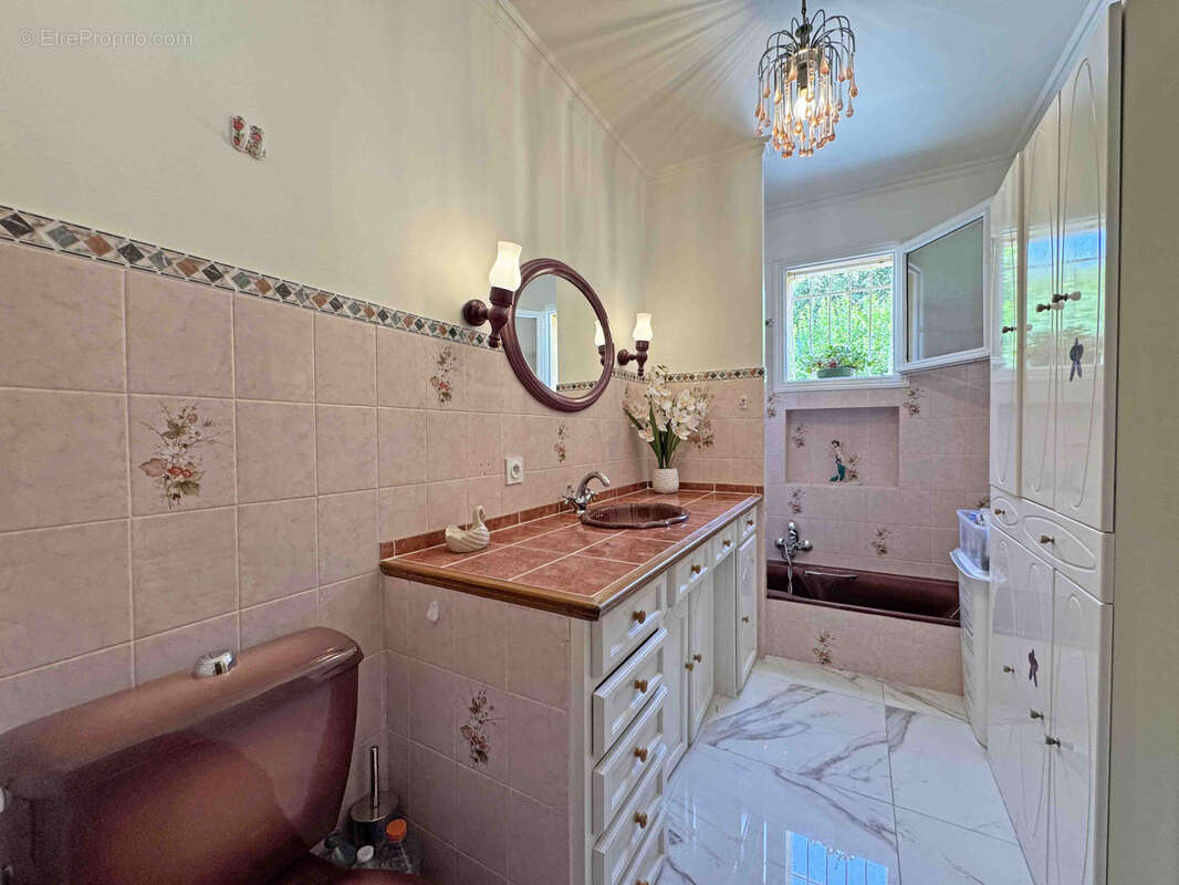 Appartement à VENCE