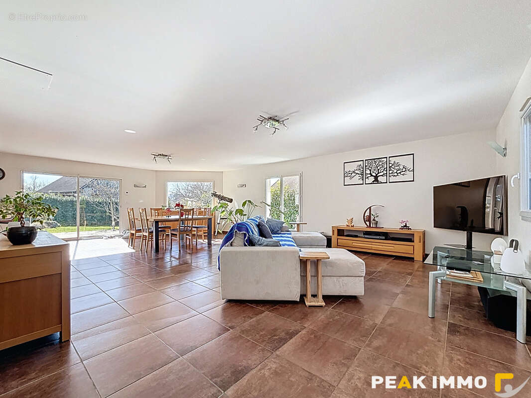 Maison 6 pièces - 173 m2 - Marcellaz-Albanais - photo 3