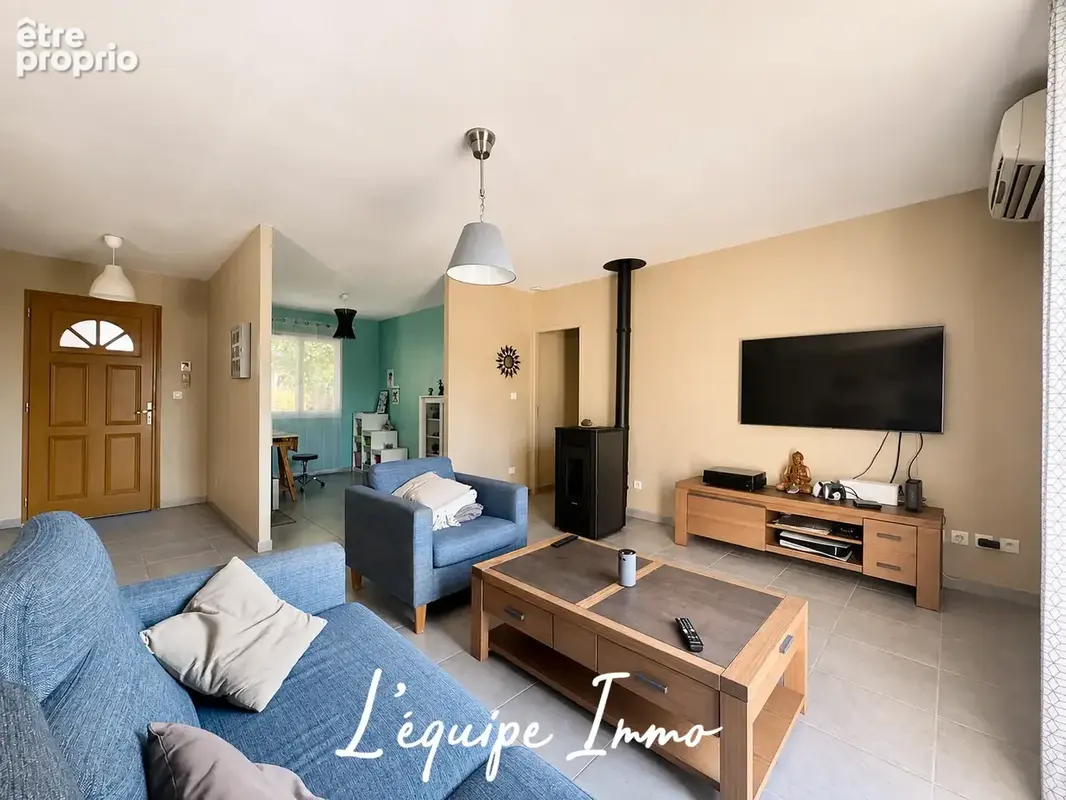 Villa T5 de plain-pied avec piscine et jardin de 1760 m2 - photo 3