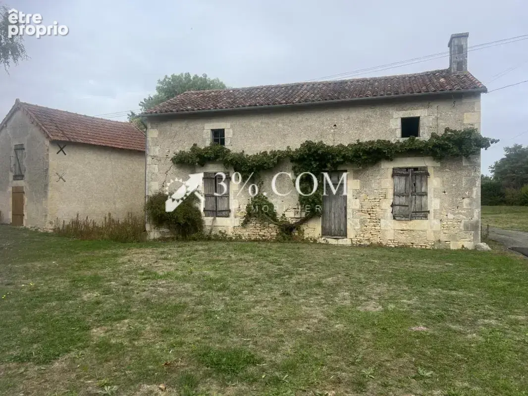 Antigny ensemble immobilier - photo 2