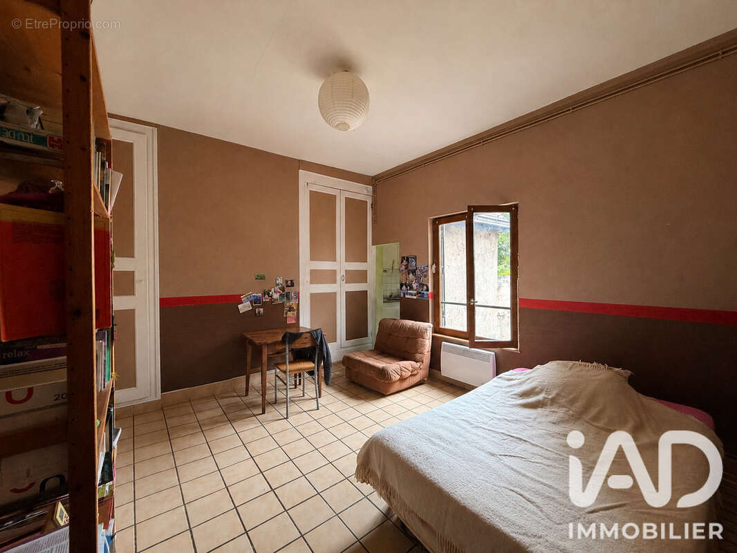 Appartement 107 m² à Vierzon  - photo 3