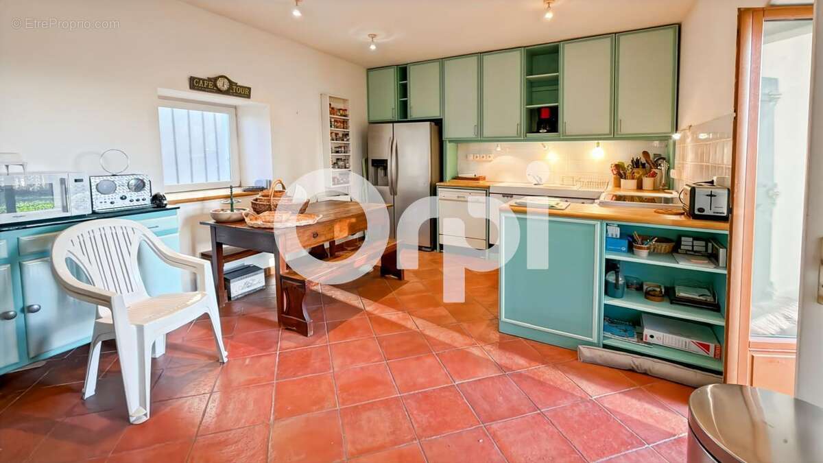 Maison de village avec piscine et 8 chambres - photo 10