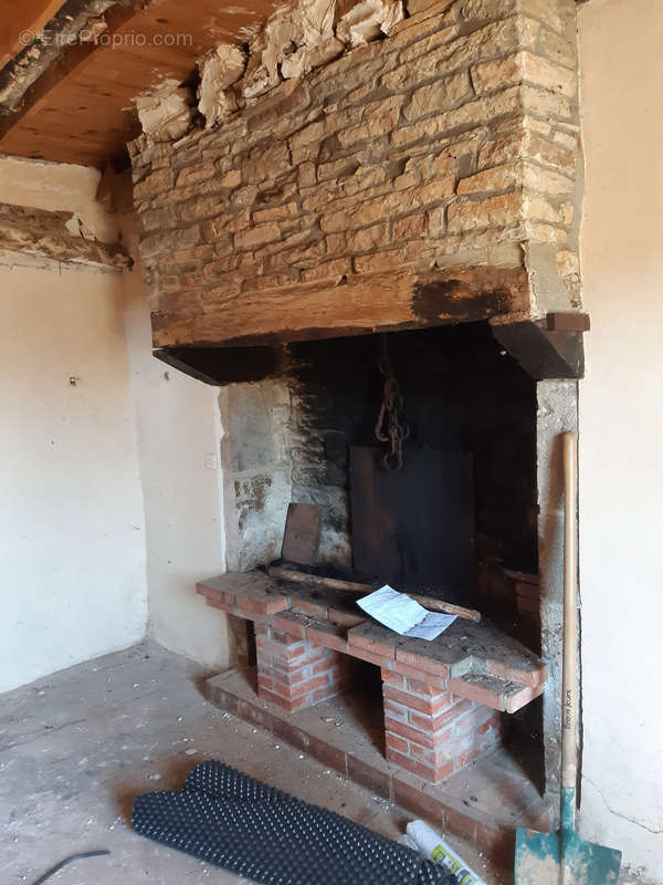 Maison à LIMOGNE-EN-QUERCY