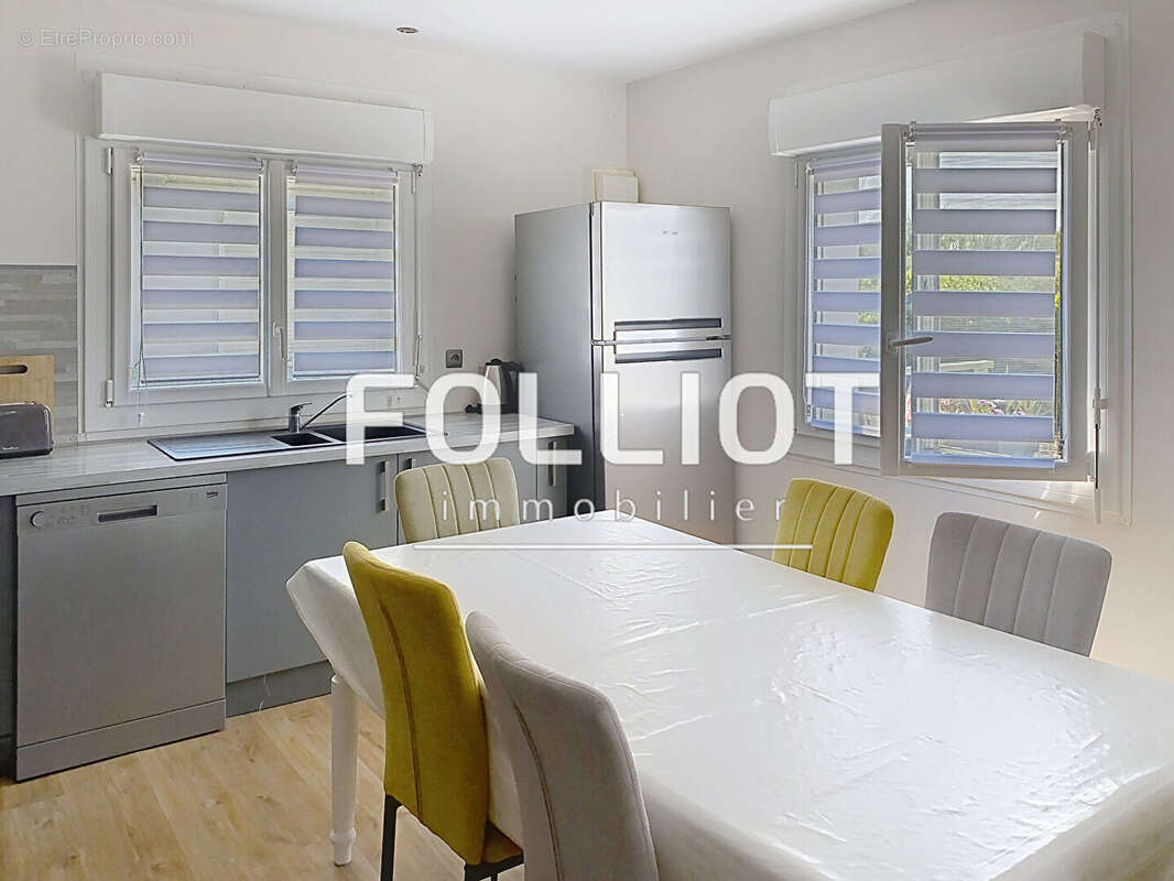 Maison à SAINTE-MARIE-DU-MONT