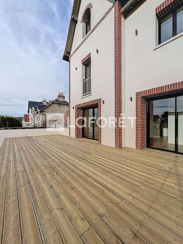 Maison à OUISTREHAM