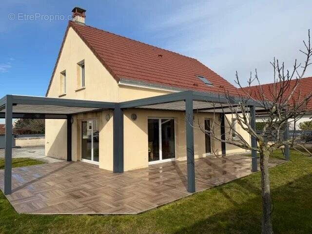 Maison à SAULON-LA-RUE