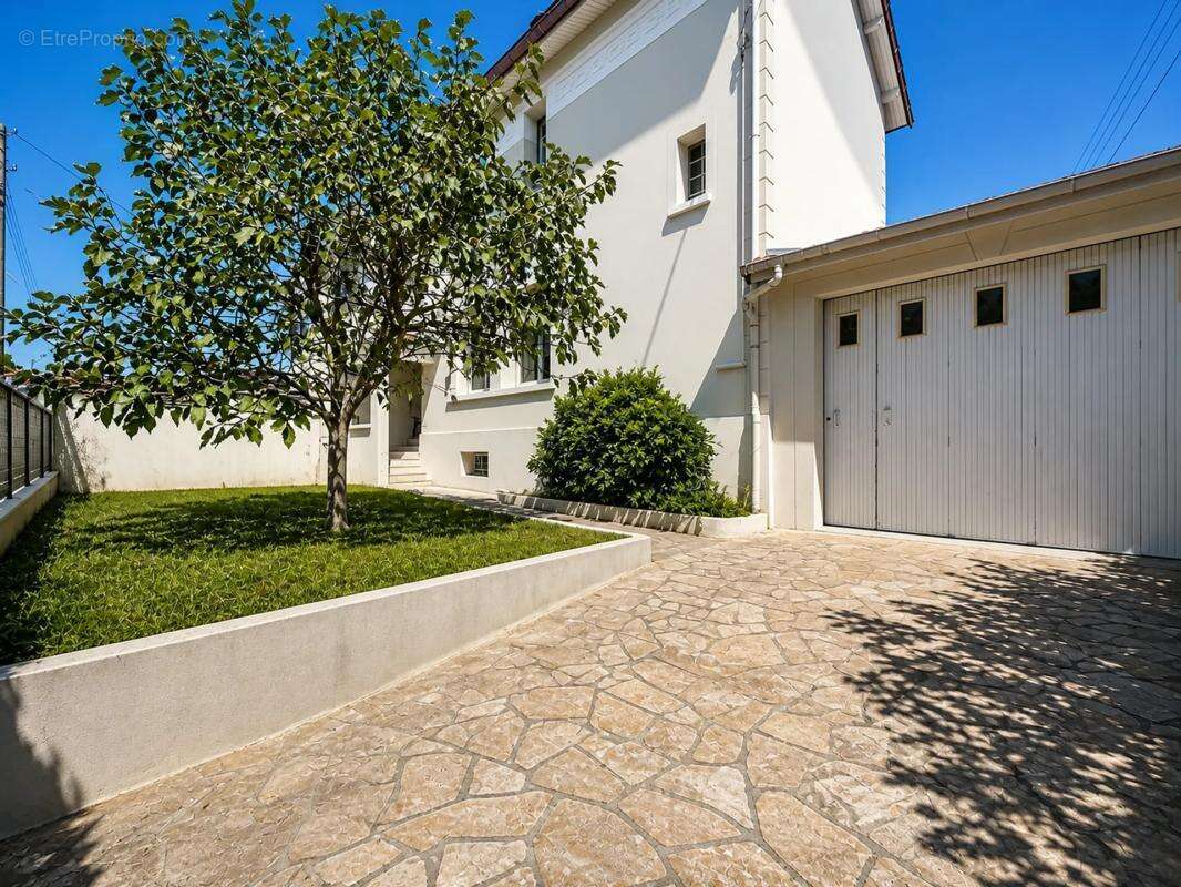 Maison 5 pièces de 100 m² à Ablon-sur-Seine - photo 2