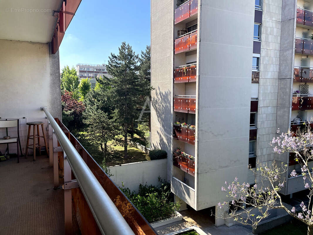 Appartement à PARIS-10E
