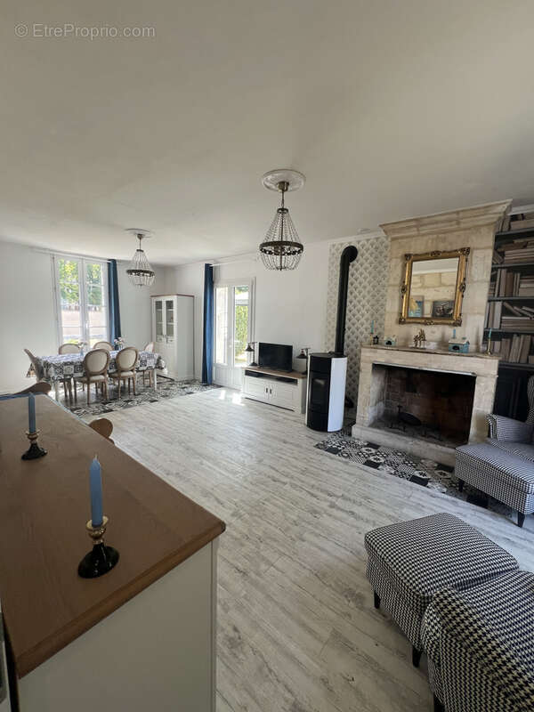  maison de maître   une propriété rare au cœur de saintes  - photo 2