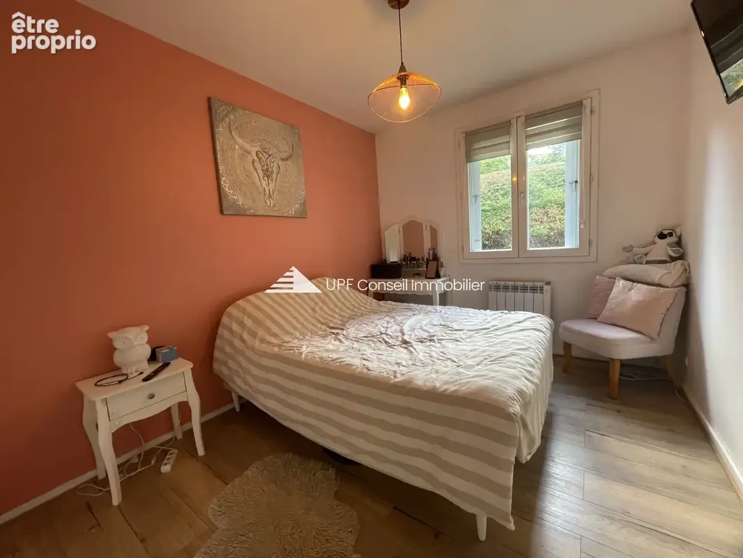 Appartement F2 très lumineux avec petit jardin privatif et garage - photo 5