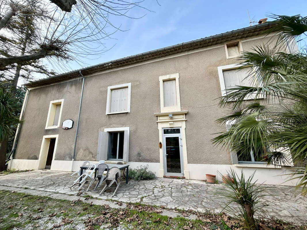 Maison à PERNES-LES-FONTAINES