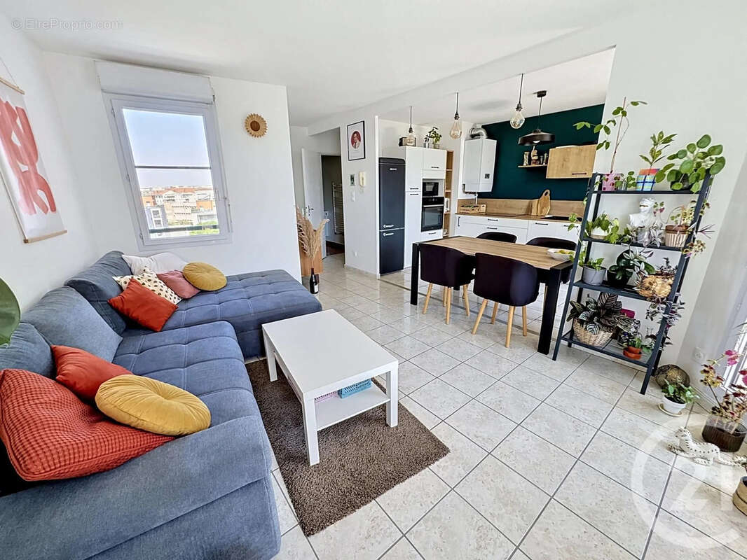 Appartement à LYON-8E