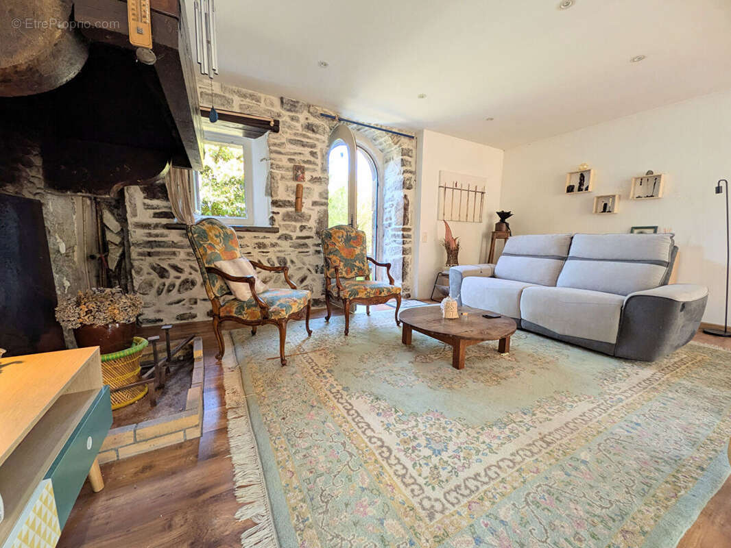 Maison de charme en pierre rénovée - À 3 km d'Oloron-Sainte-Marie - photo 3