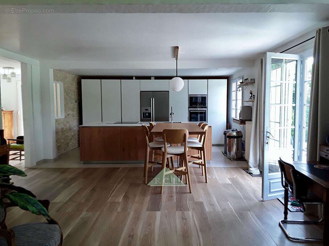 Maison à MAULE