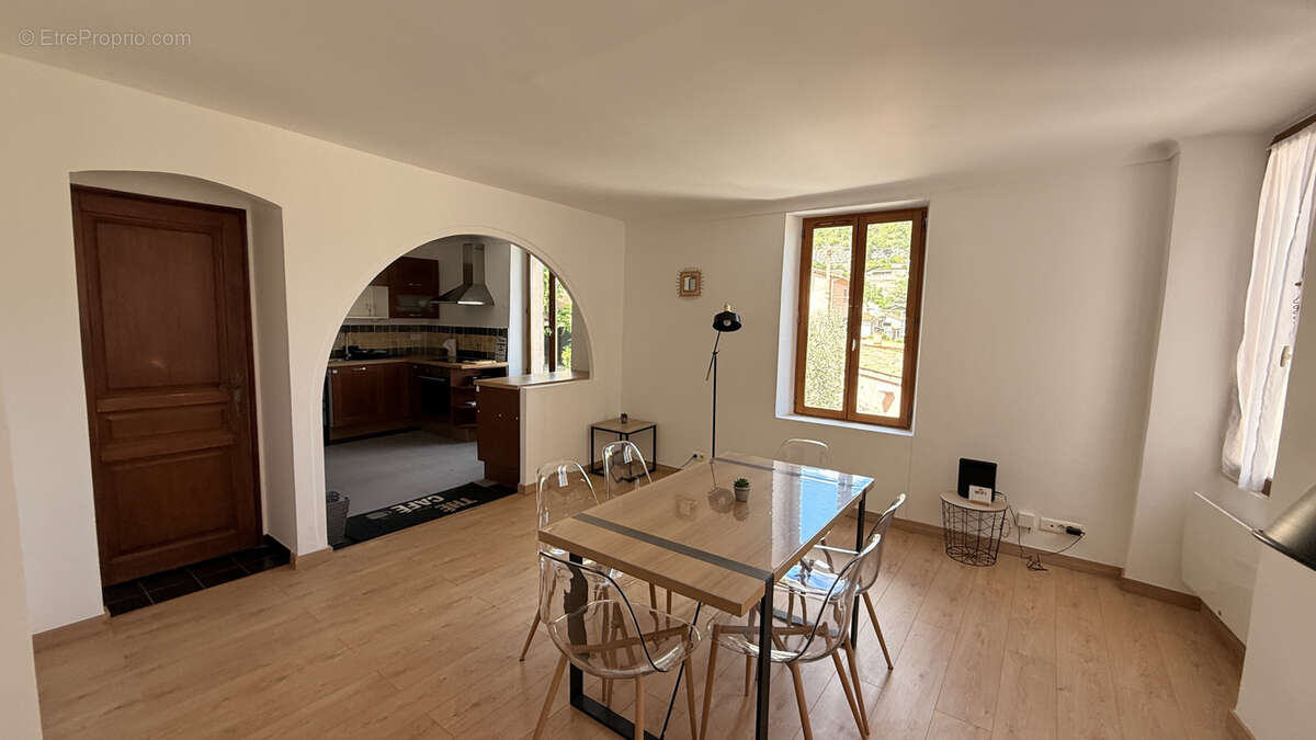Appartement à SAINT-JEANNET