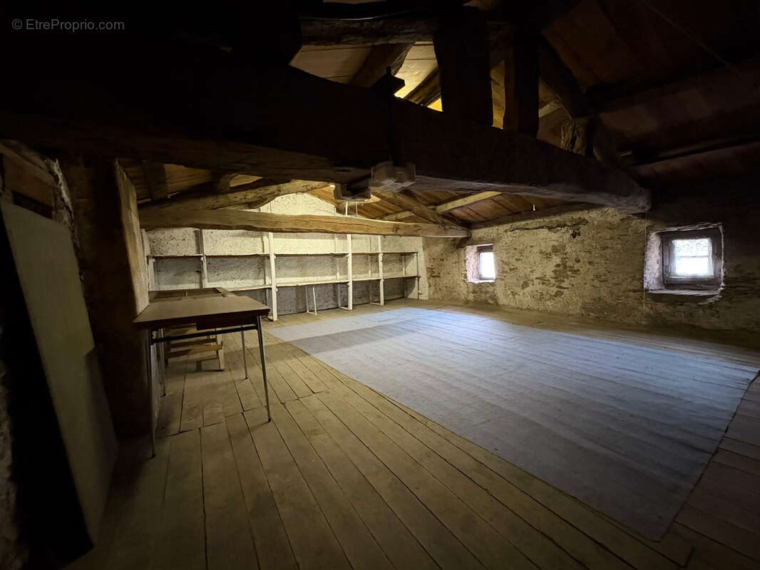 Maison à SAINT-AMANS-SOULT