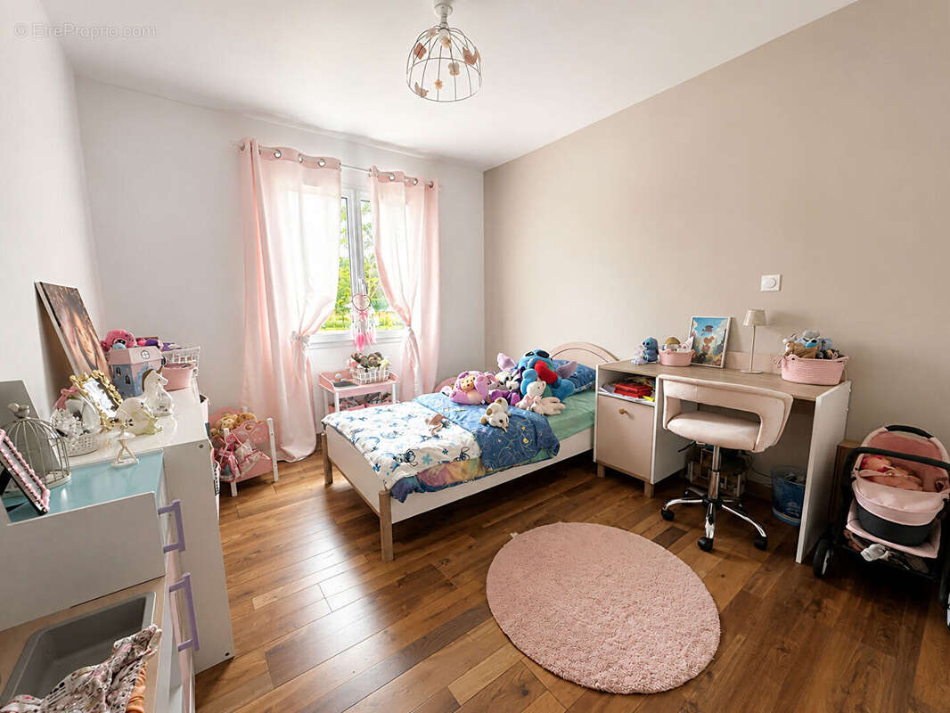 Maison 113 m² à Fontaine-Le-Comte  - photo 9