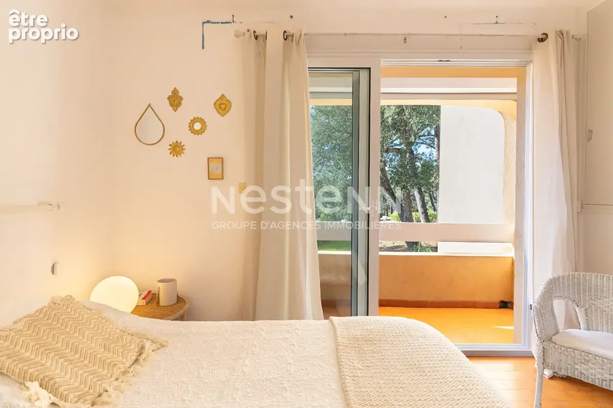 Villa mitoyenne en triplex au Domaine de Cala Rossa - Plage à pied - photo 17