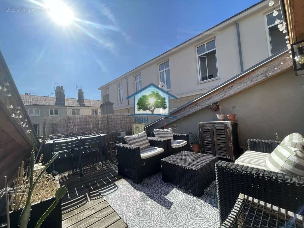 Saint-Etienne Coeur de ville Appartement Duplex type 3 Terrasse tropézienne - photo 2