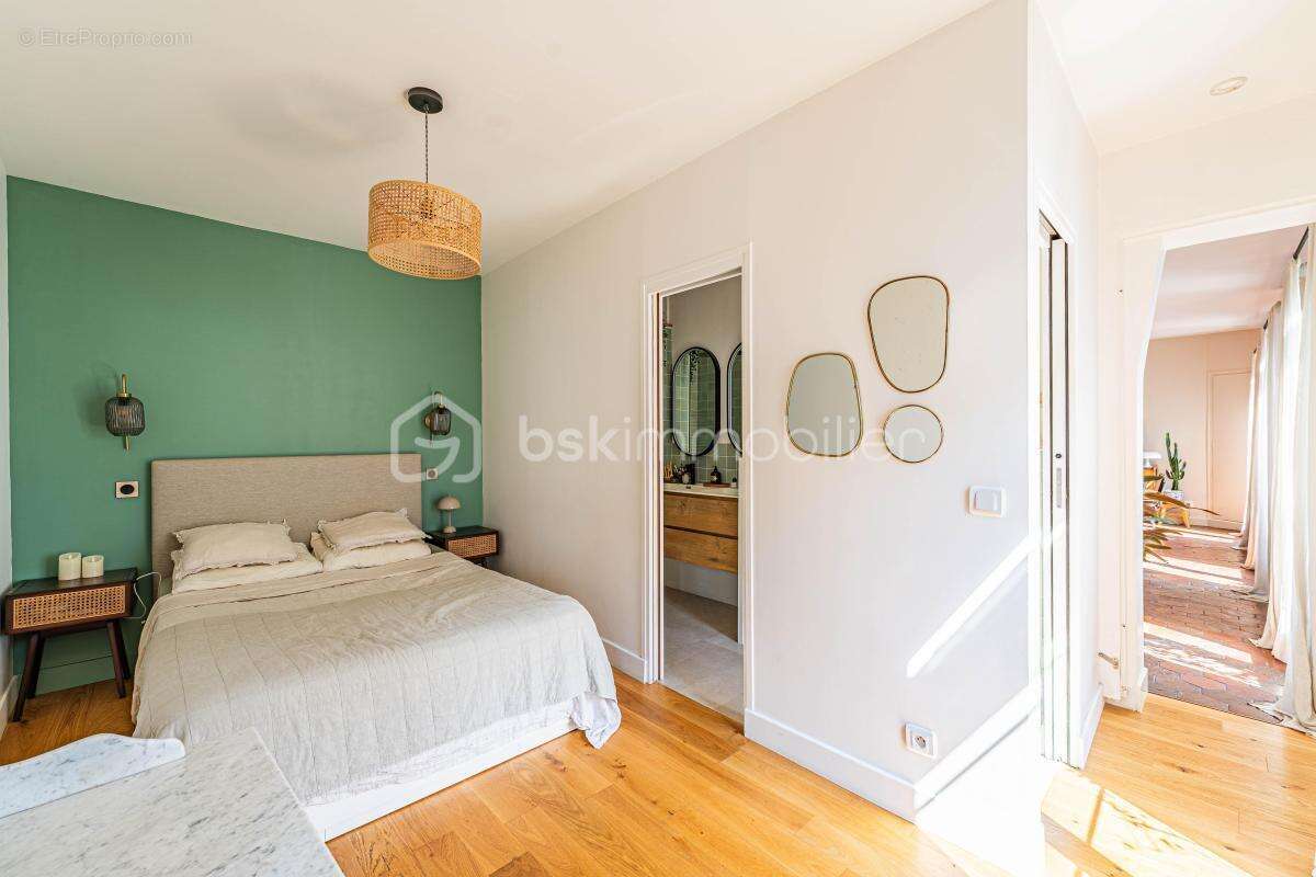 Appartement à PARIS-10E