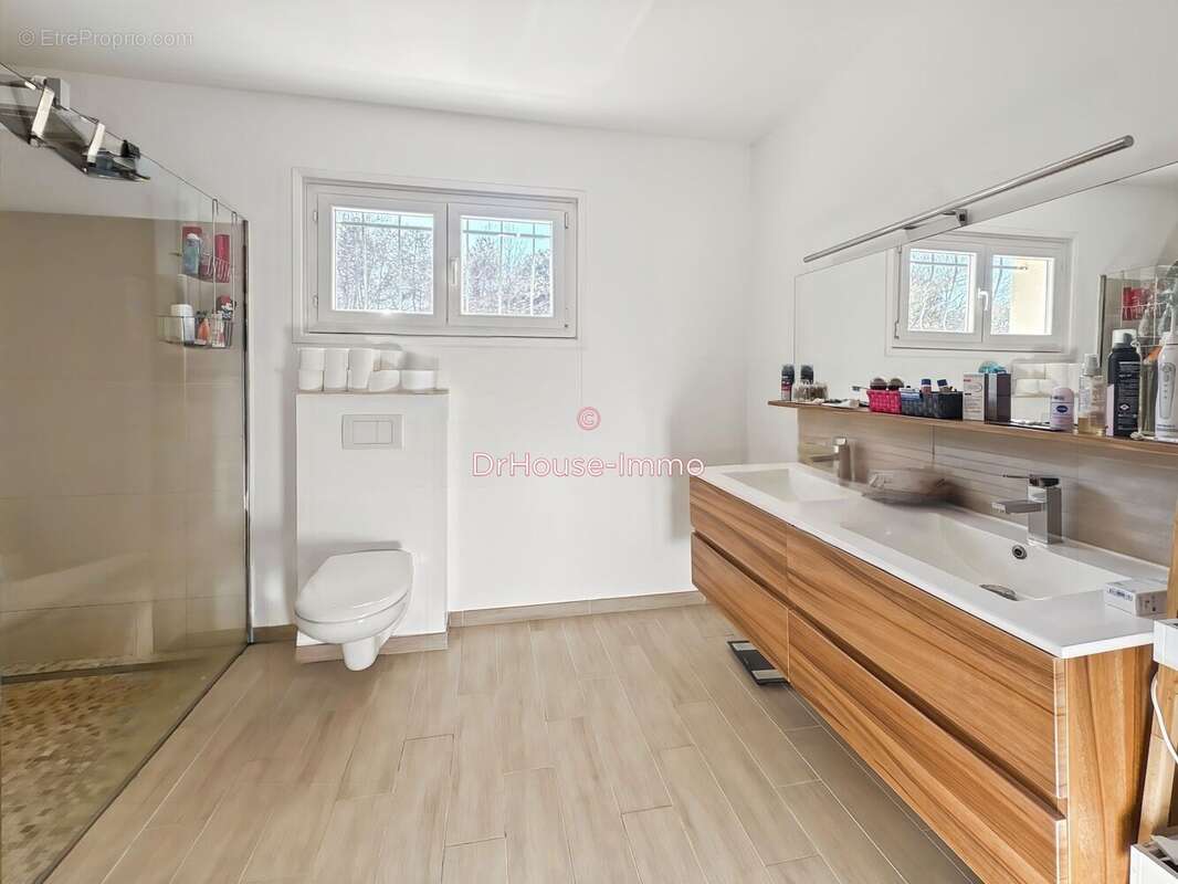 Maison à CHANGE