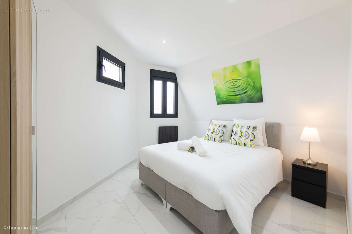 Appartement à PARAY-VIEILLE-POSTE