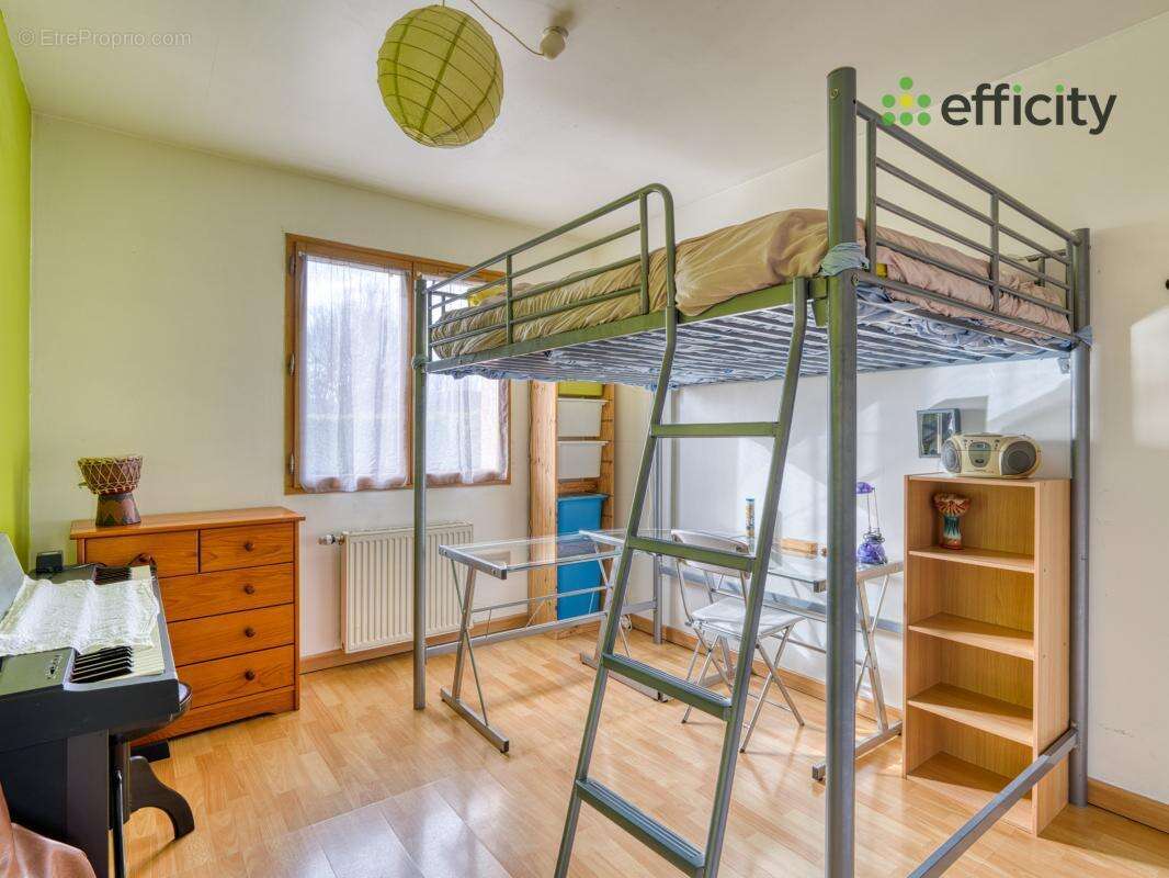 Maison à L'ISLE-D'ABEAU