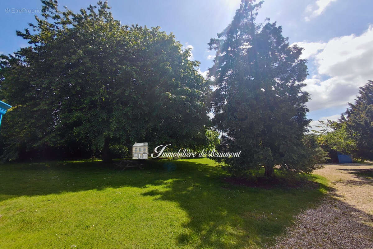 Maison 129 m² à Beaumont-Le-Roger  - photo 9
