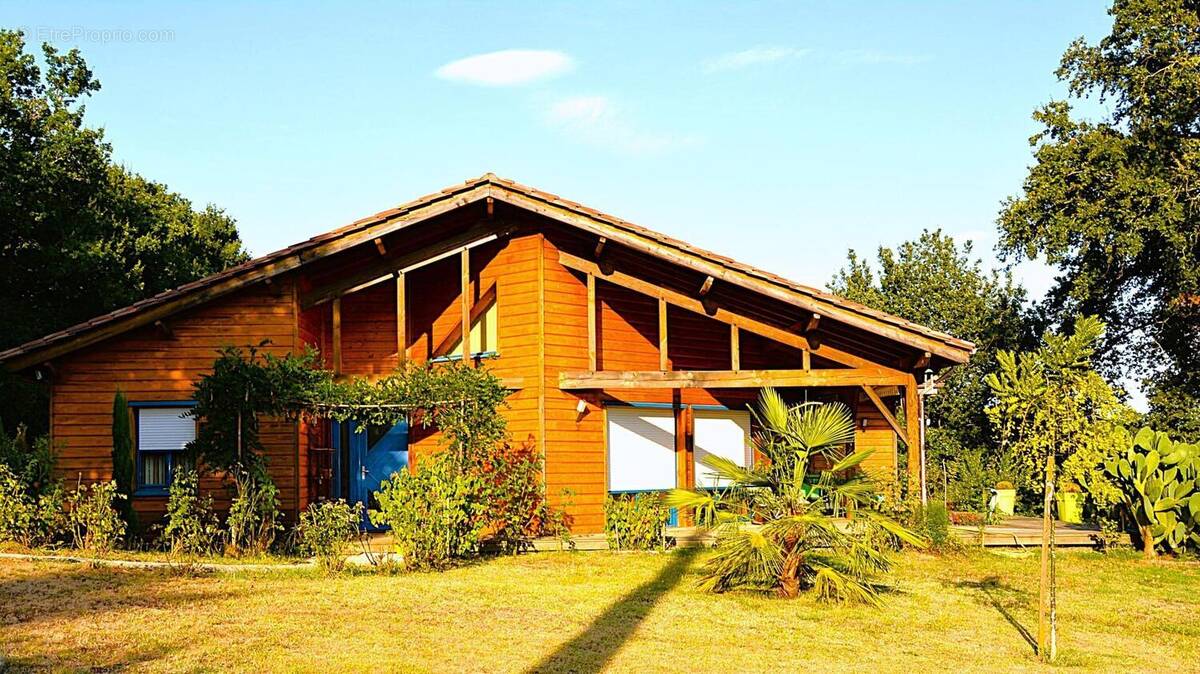 Photo 1 - Maison à CAZAUBON