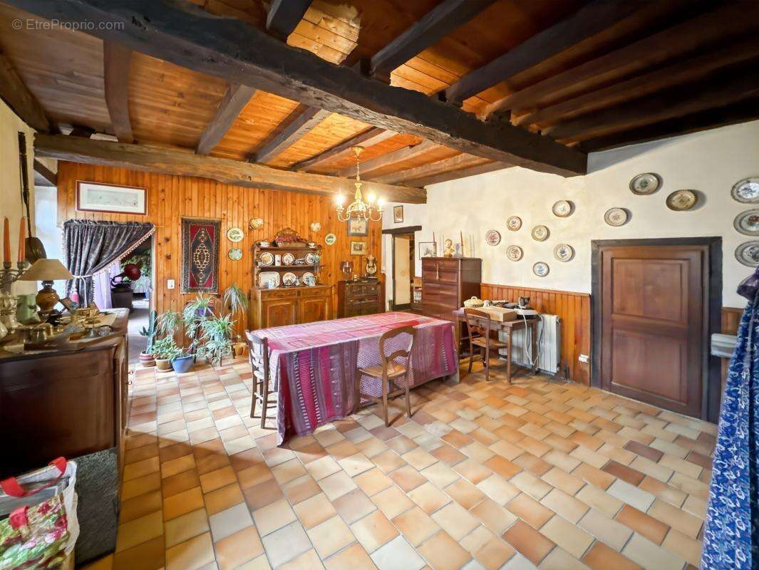 Maison à SAINT-JEAN-D'ATAUX