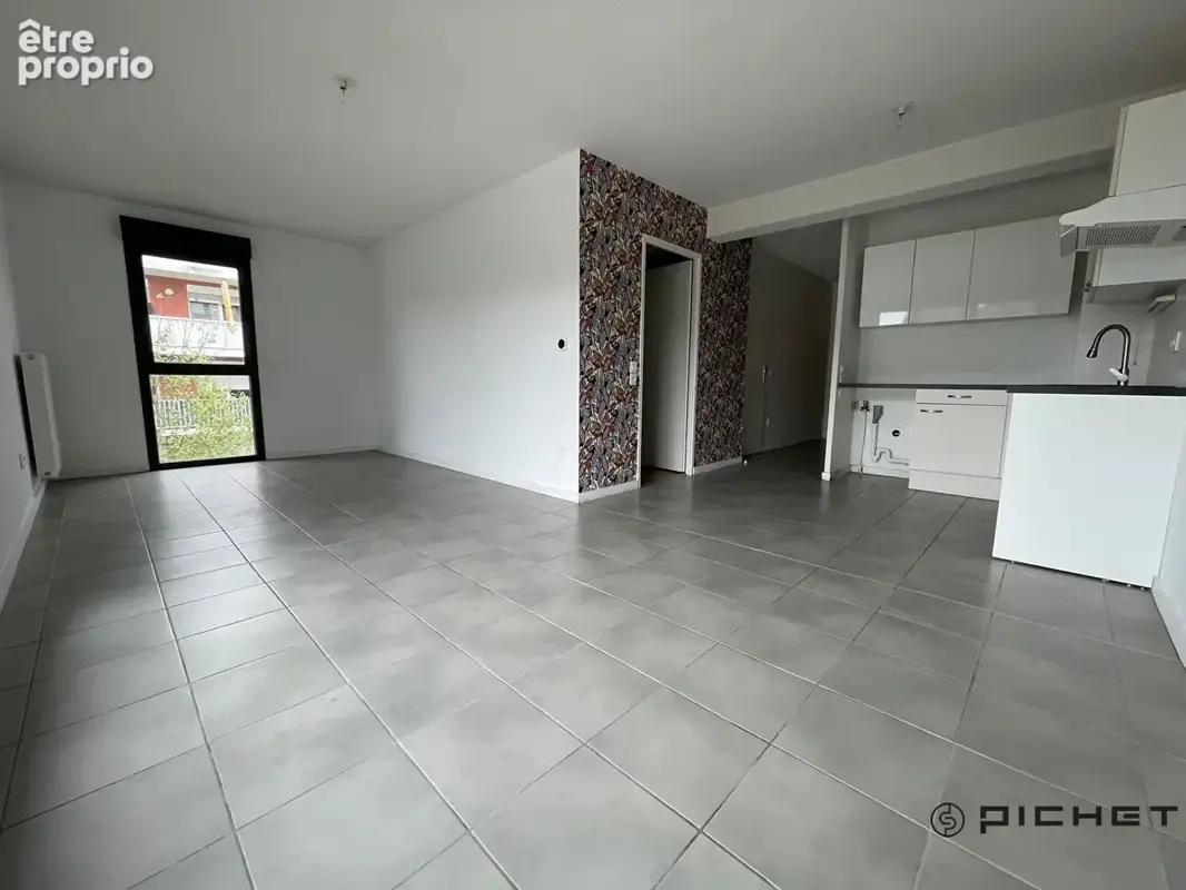 Appartement Lons 4 pièce(s) 82 m2 - photo 3