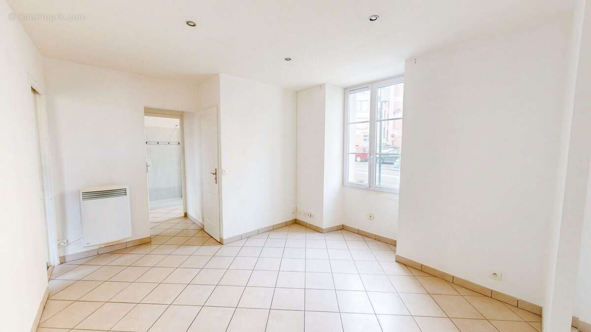 Appartement à CORBEIL-ESSONNES