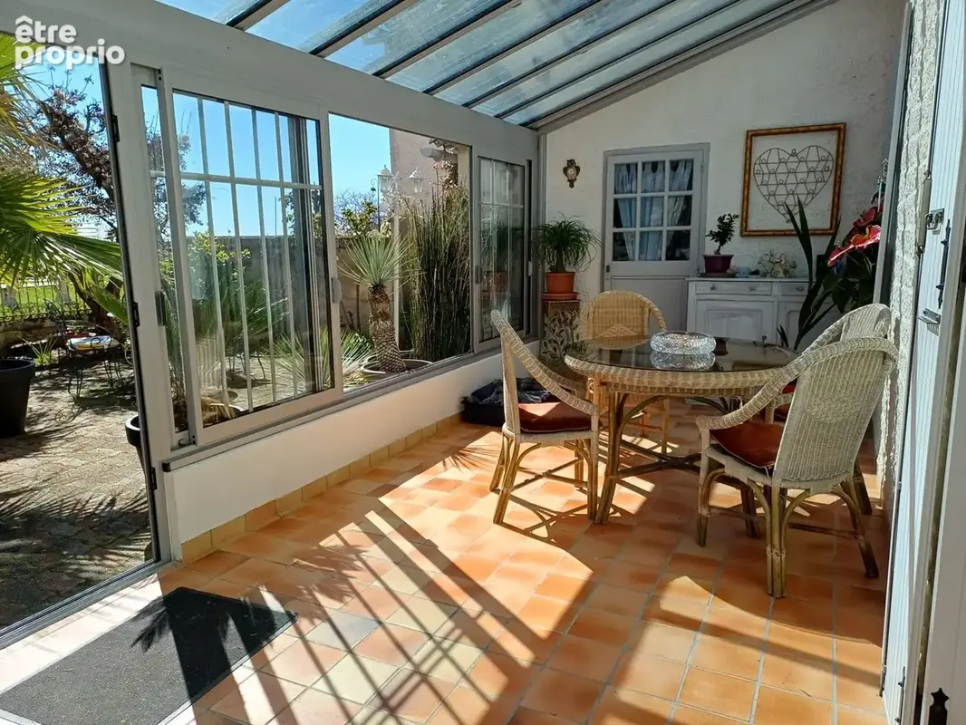 Maison 153 m² à Chenac-Saint-Seurin-D'uzet  - photo 7