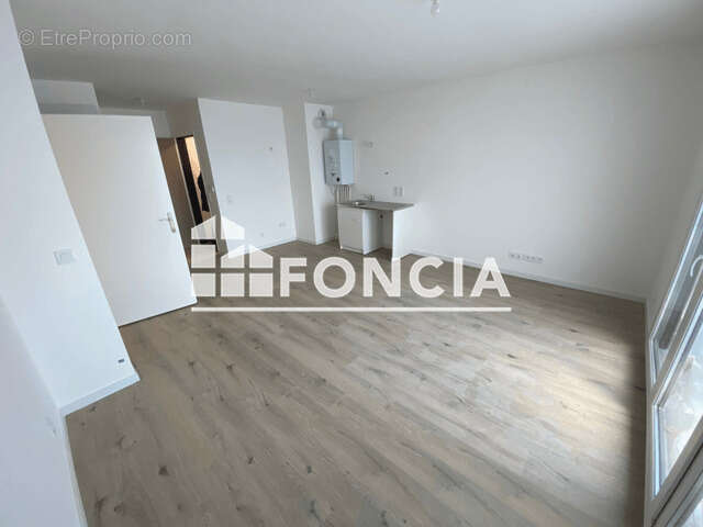 Appartement à DAMMARIE-LES-LYS