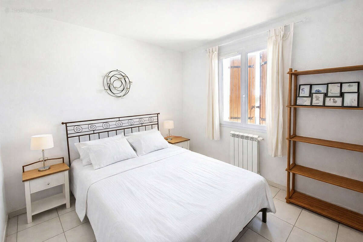 Maison à GALLARGUES-LE-MONTUEUX