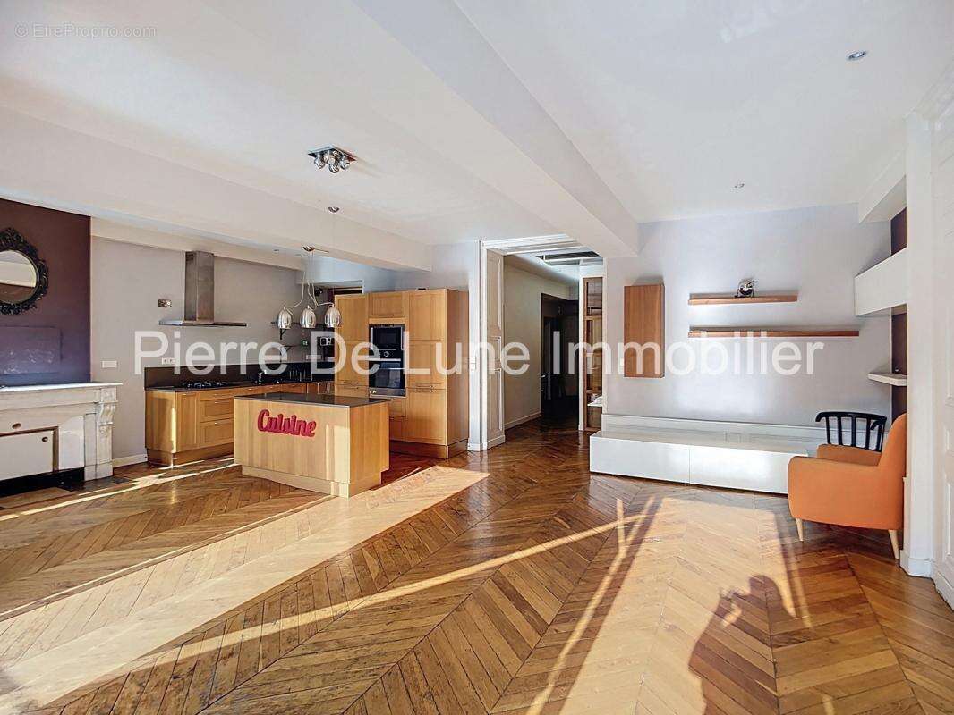 Appartement à LYON-1E
