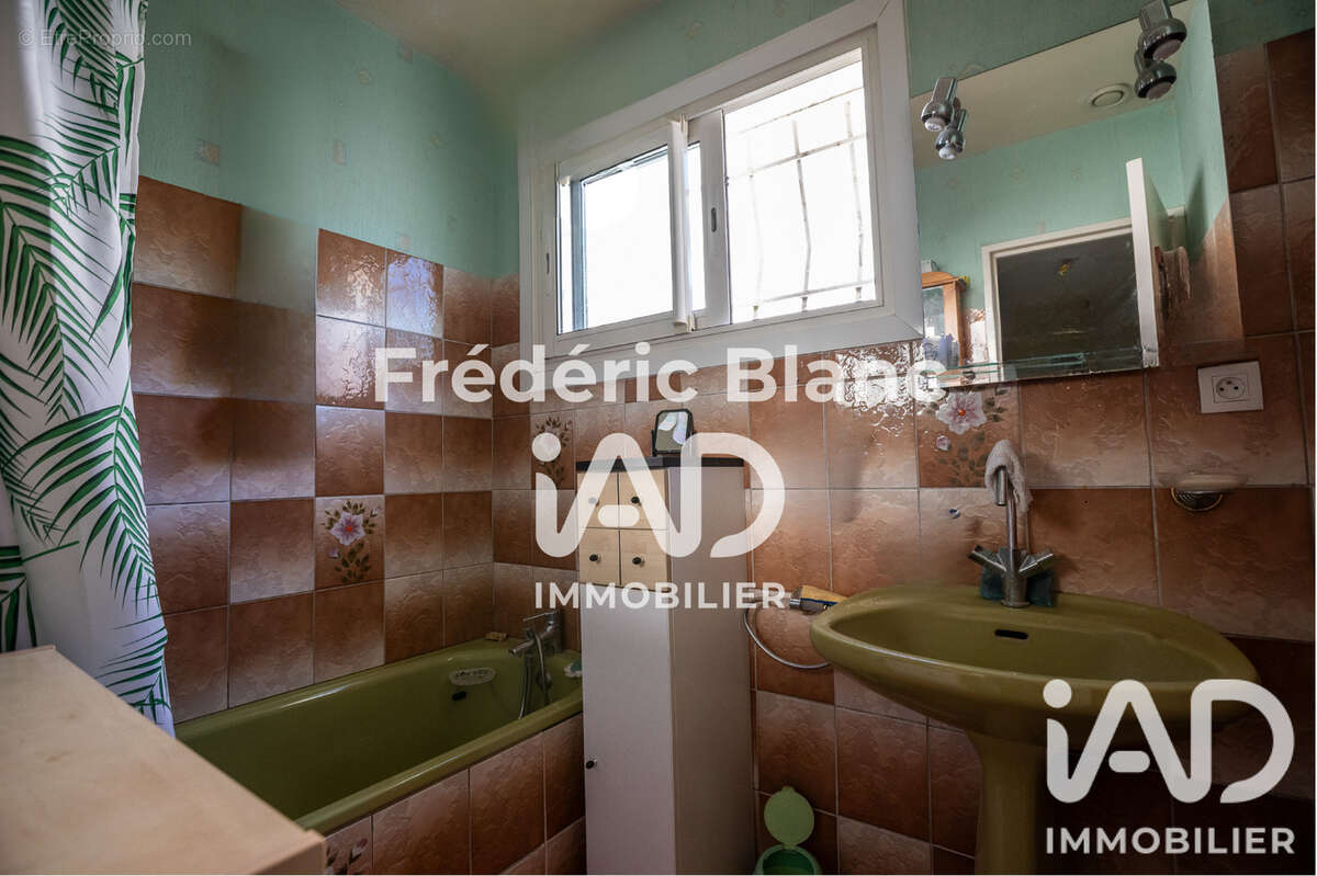 Maison 146 m² à Igny  - photo 9