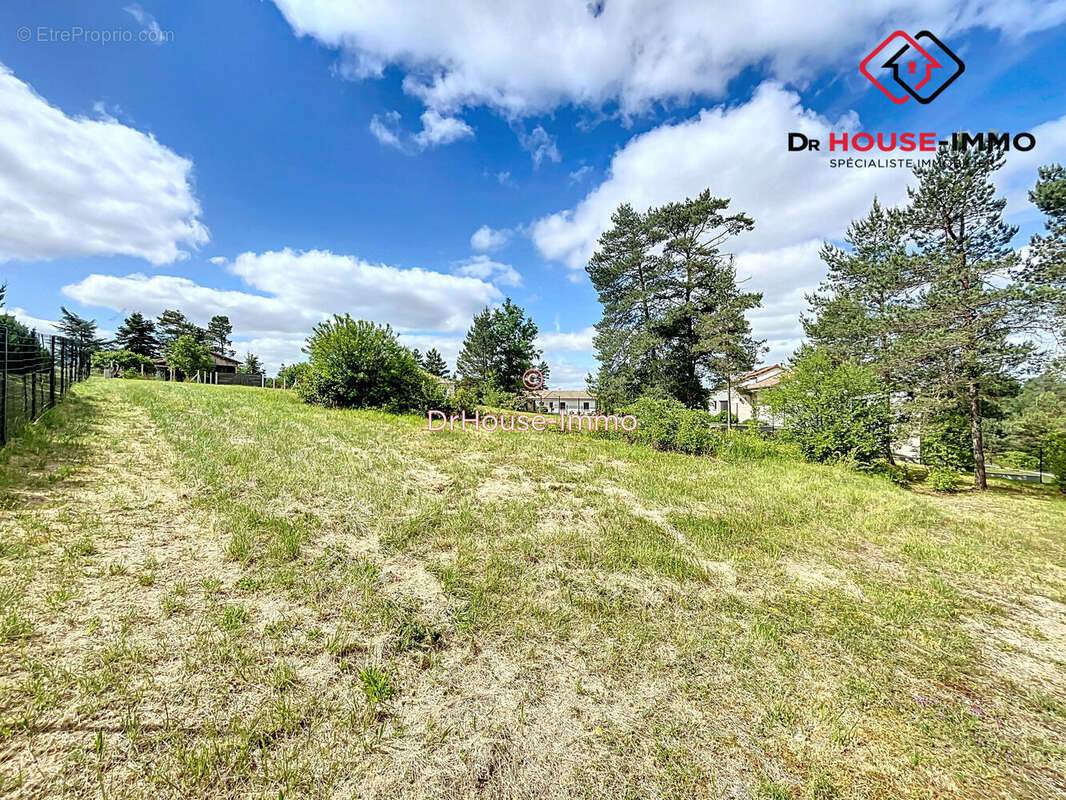 Terrain à CORNILLE