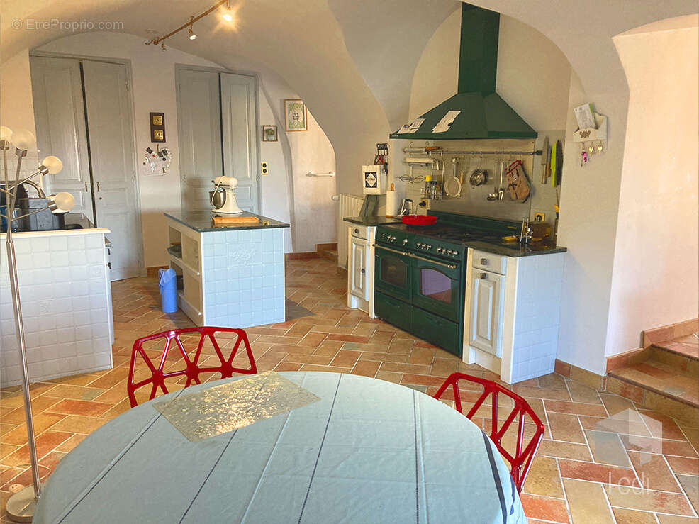CHATEAUNEUF DU RHONE, maison 410 m2 avec piscine - photo 5