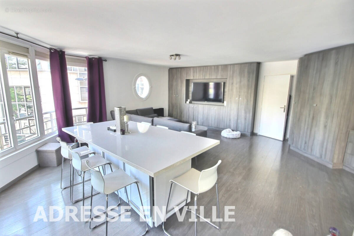 Appartement à LEVALLOIS-PERRET