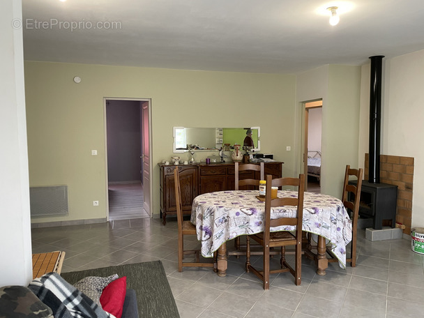 Maison à MONTPEYROUX