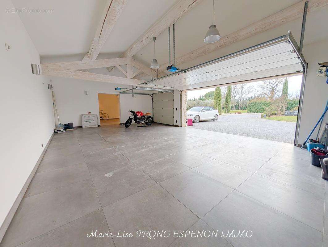 Maison 471 m² à Velleron  - photo 39