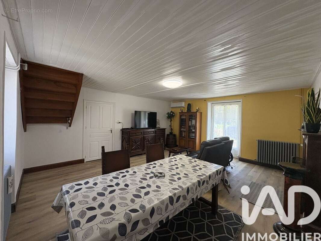 Photo 4 - Maison à LA CHAPELLE-AUBAREIL