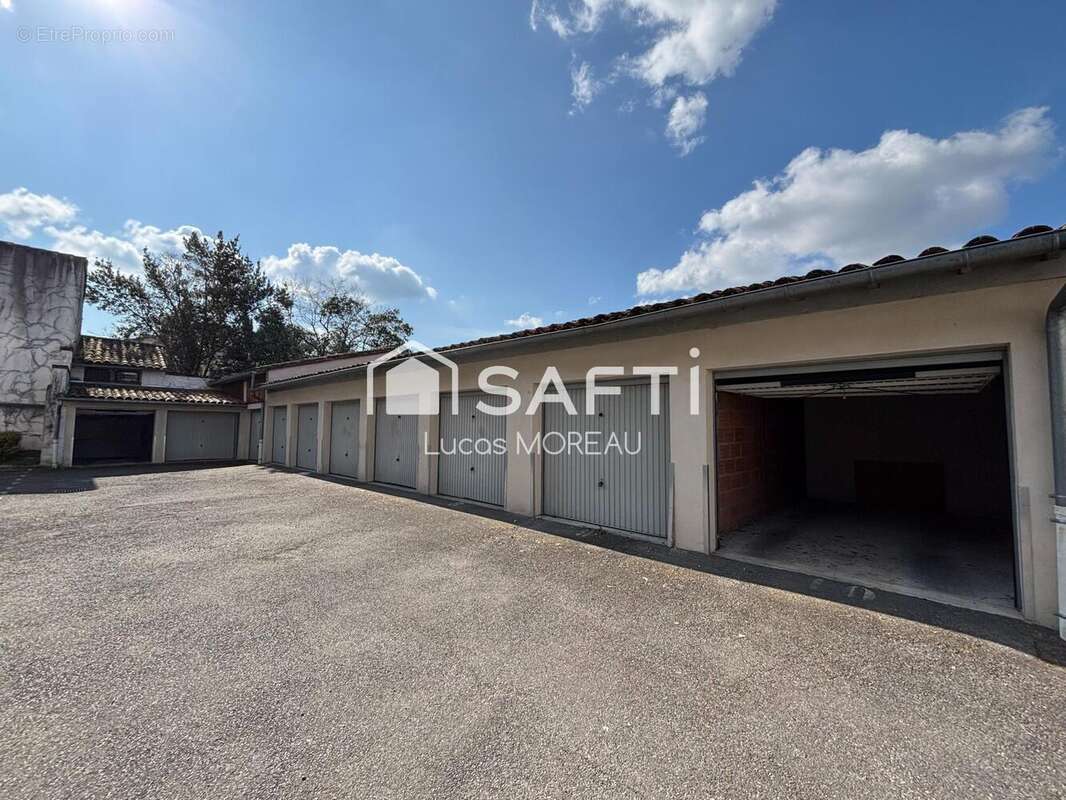 Photo 4 - Parking à MONTAUBAN