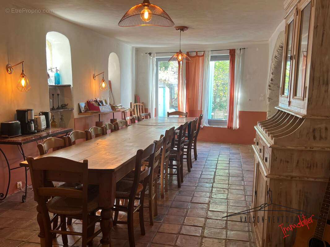 Maison à VAISON-LA-ROMAINE