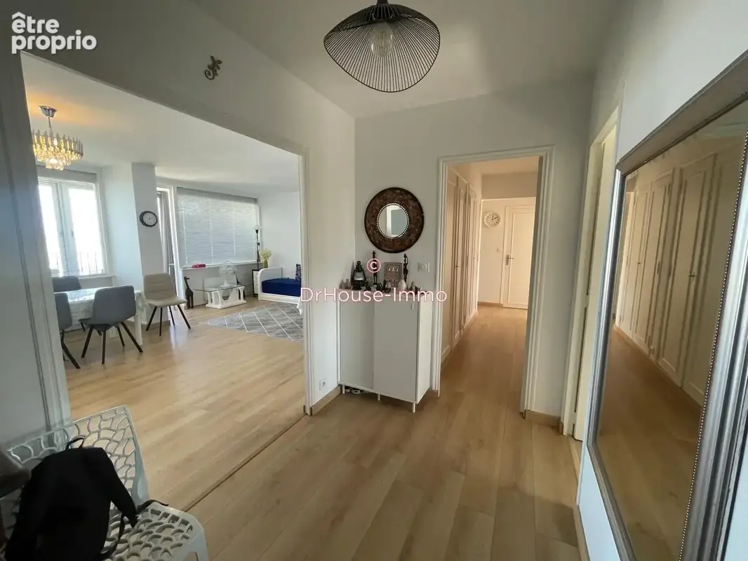 Appartement 4 pièces 96 m² à vendre à Marseille-9e (13009) - photo 2