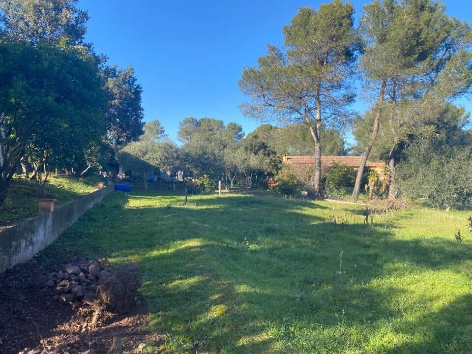 Terrain à PIERREFEU-DU-VAR